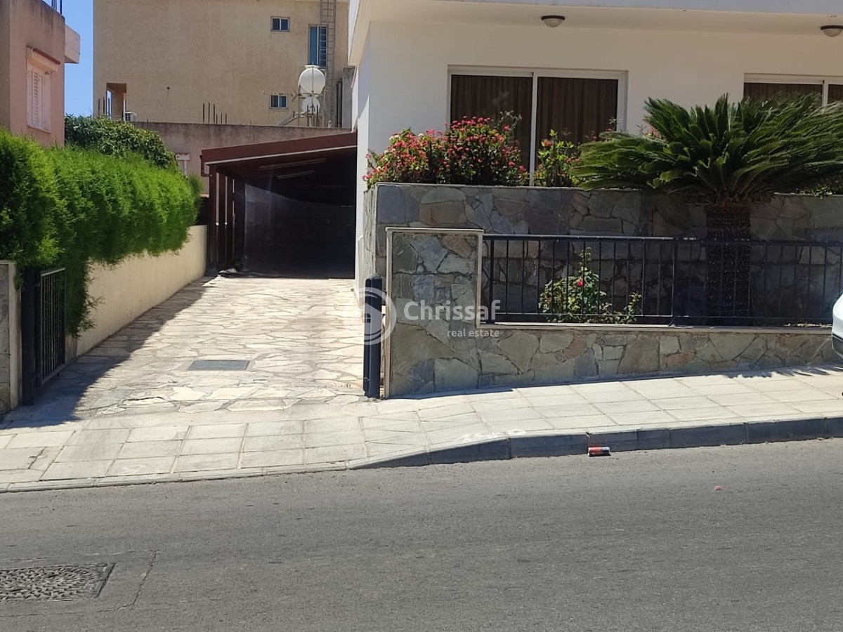 For Rent bed Villa-House in Ekali Cyprus for 1,800 EUR/month